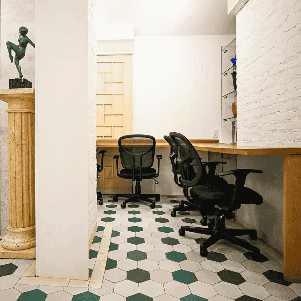 Foyer Alcove
